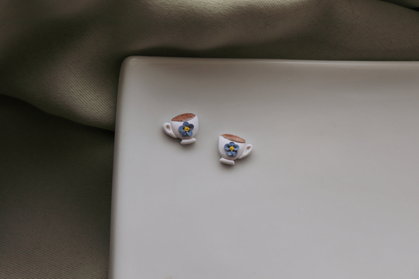 Tea Cups (Studs)