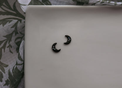 Crescent Moons (Studs)